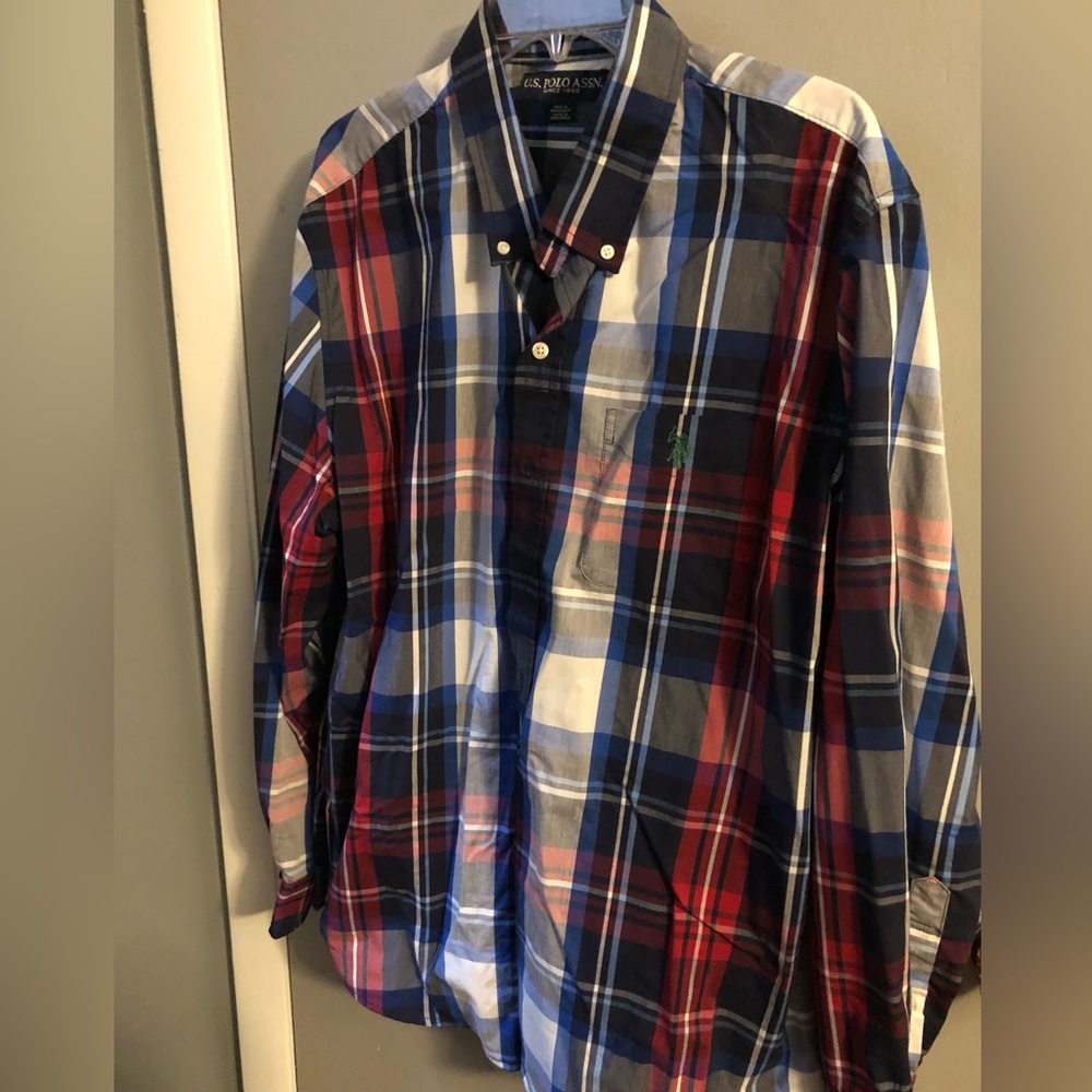 Polo Button down red white and blue